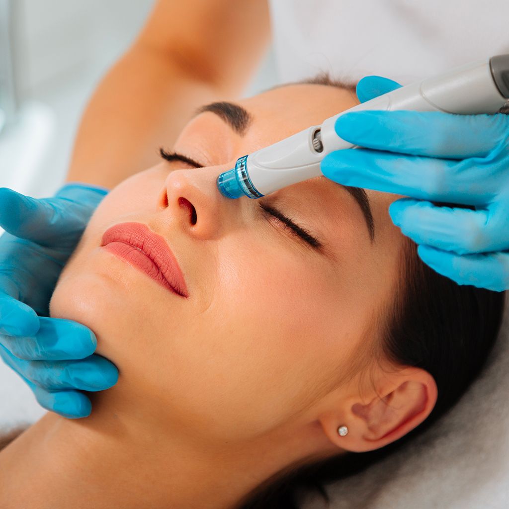 Soin du visage à l'institut de beauté du Centre Hinatea